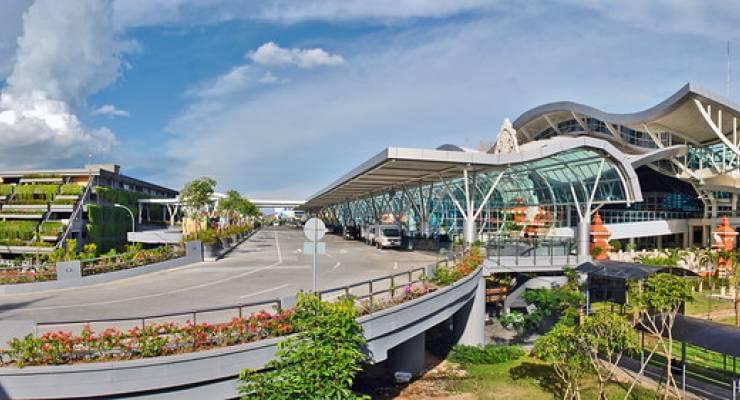 ングラ・ライ国際空港